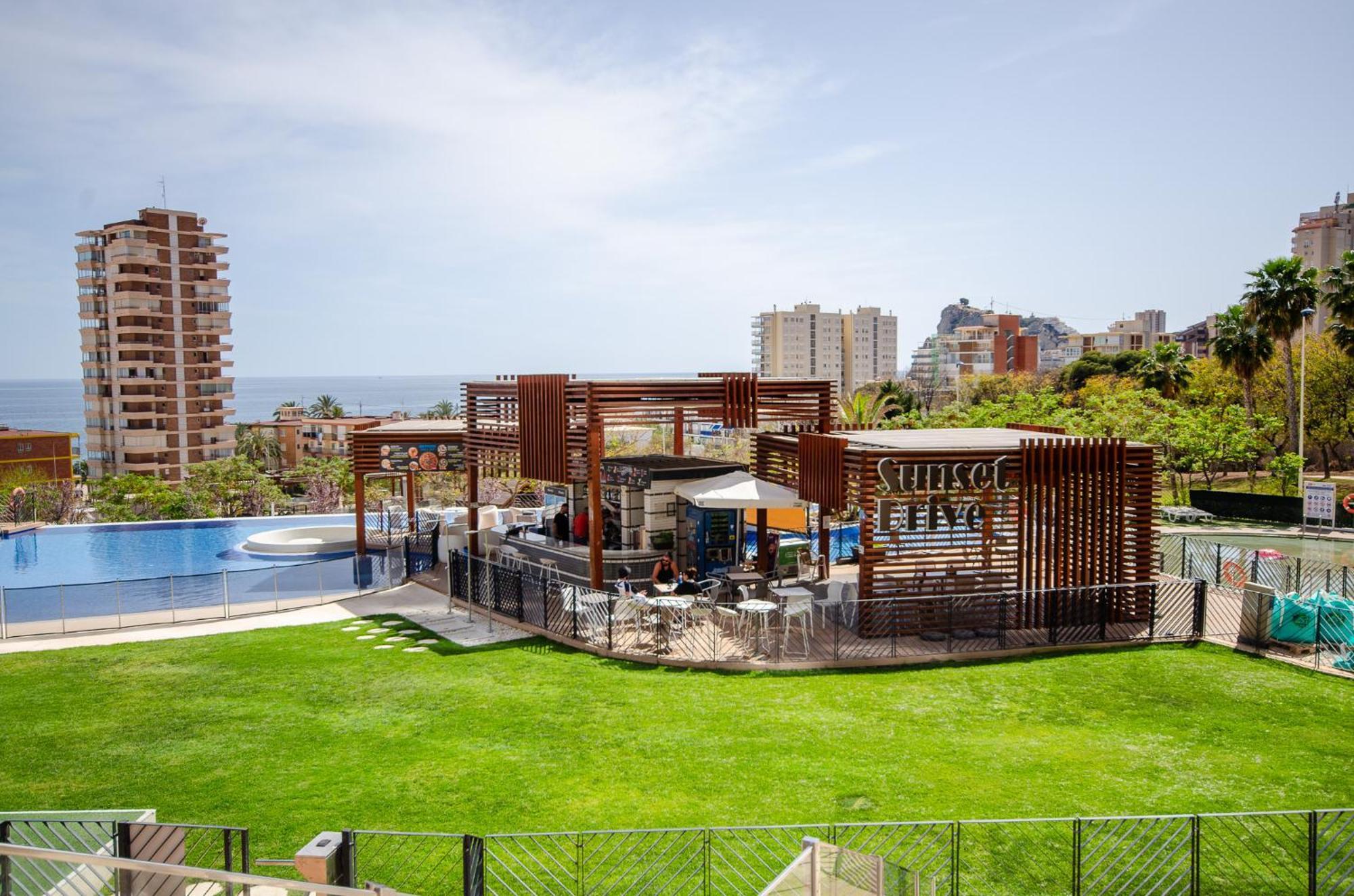 Sunset Drive Luxury Poniente Beach Μπένιντορμ Εξωτερικό φωτογραφία